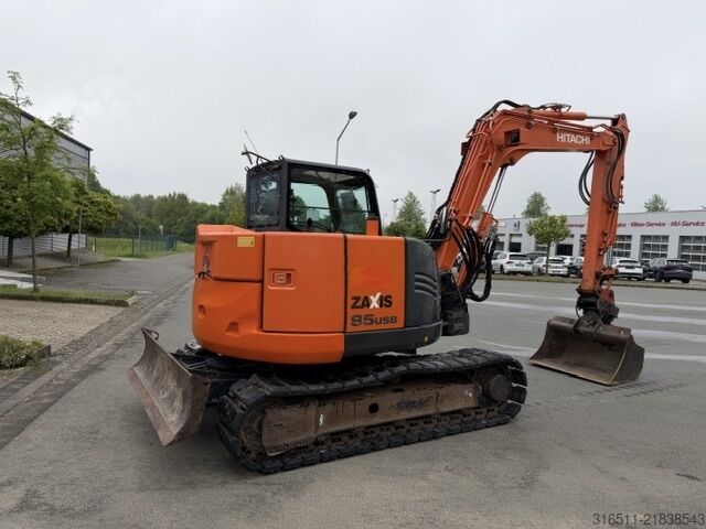 Chain excavator Hitachi ZX85 USB-5A