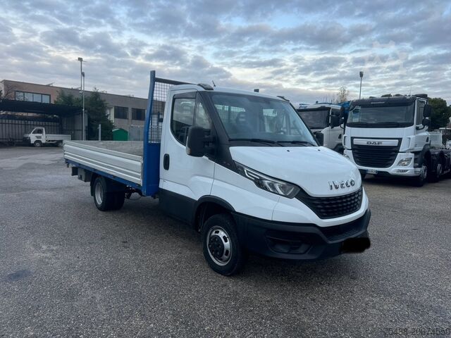 Fester Körper IVECO DAILY 35 C 16