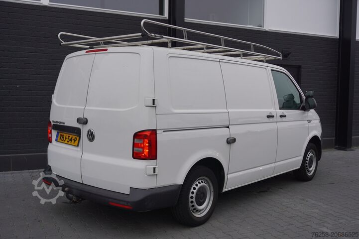 Delivery van Volkswagen Transporter 2.0 TDI 150PK EURO 6 - Airco - Navi...