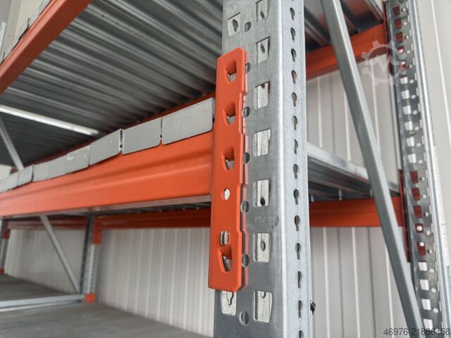 High-bay warehouse pallet racking system META (Thyssen) Regallänge: 3,86 lfm.