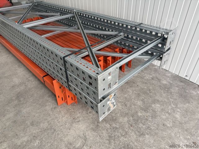 High-bay warehouse pallet racking system META (Thyssen) Regallänge: 3,86 lfm.