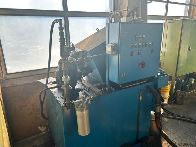 Vertical machining center Takumi V18A