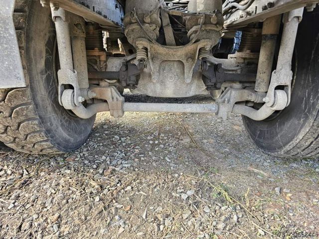 Concrete mixer truck MAN 26.293 6x4 Betonmi. 8 cbm Intermix Trommel v2001