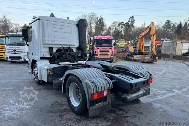 Standard tractor unit MERCEDES-BENZ Actros 1844 4x2 ADR