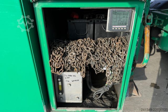 Tankauflieger SCHWARZMÜLLER Tank 32'770L 3 Kammern