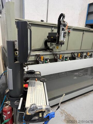 3-Axis CNC Machining Centre Emmegi Phantomatic T3 A