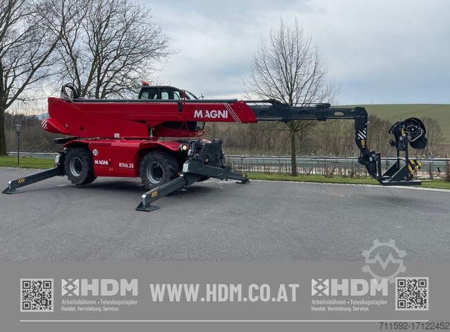 Teleskopstapler drehbar Magni RTH 6.25