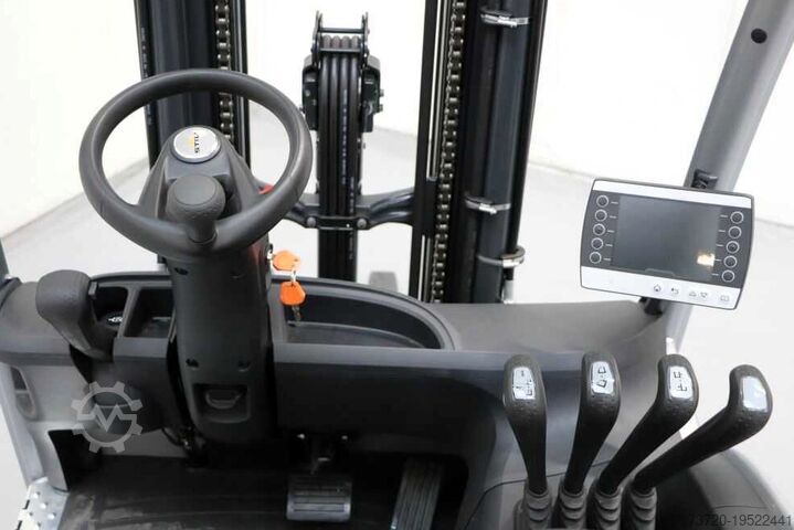 Electric forklift, demonstration unit, container STILL RX 20-20 L