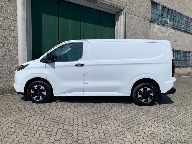 High top van Ford E-Custom Van 320 L1 - Autonomia 370 Km