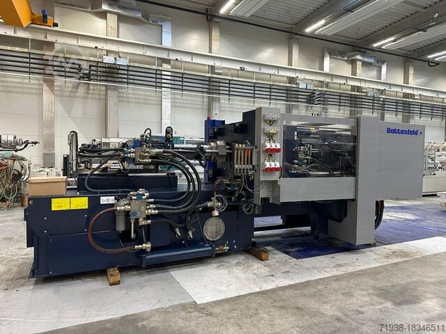 Injection molding machine Battenfeld HM 2700 / 1330