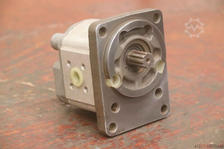 Hydraulic pump Bosch 1 517 222 492