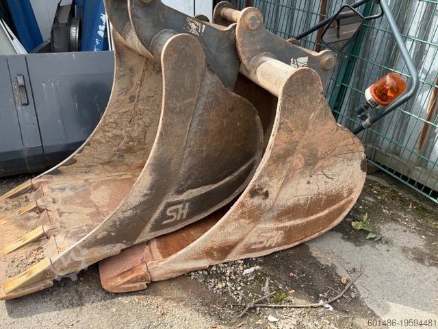 Mobile excavator VOLVO EW 140 D Baujahr 2014