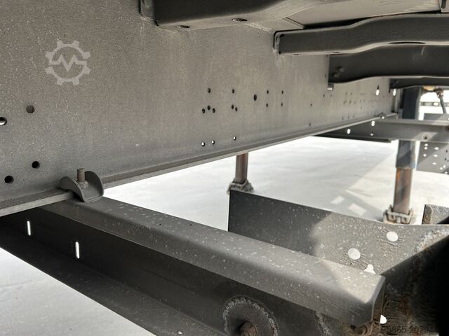 Box body Schmitz Cargobull SCB S3B / Box Trailer / BPW Drum / NL Trailer /...