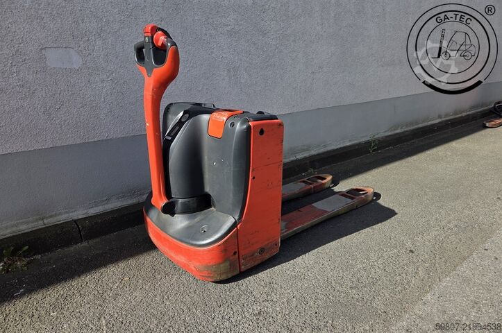 Manual pallet jack Linde T16