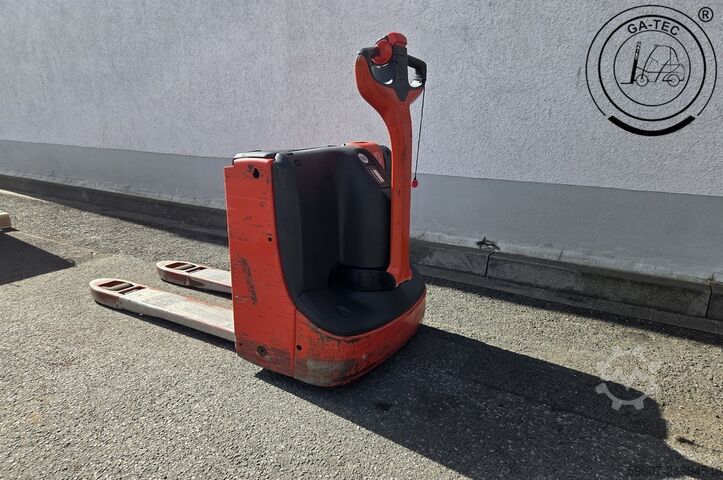 Manual pallet jack Linde T16