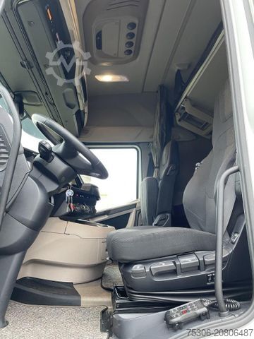 Standard tractor unit DAF FT XG 480