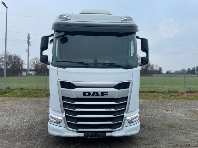Standard tractor unit DAF FT XG 530