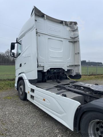 Standard tractor unit DAF FT XG 530