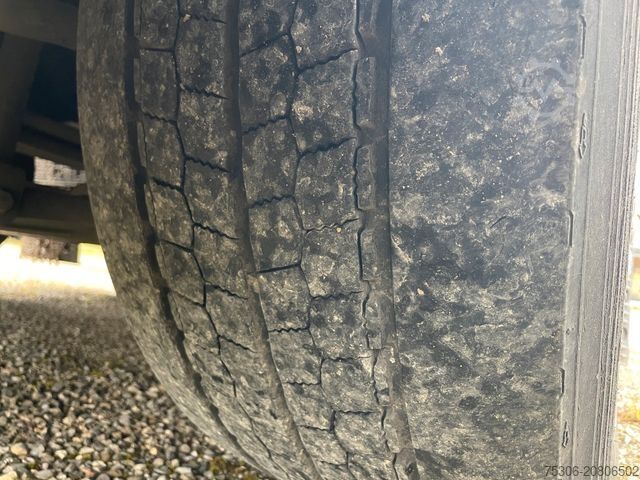 Standard tractor unit DAF FT XG 530