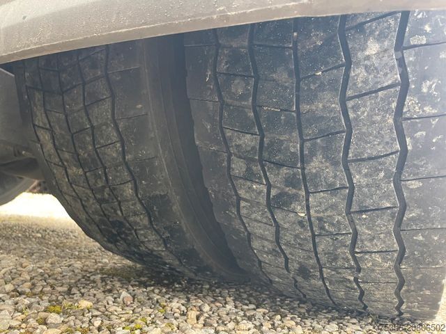 Standard tractor unit DAF FT XG 530