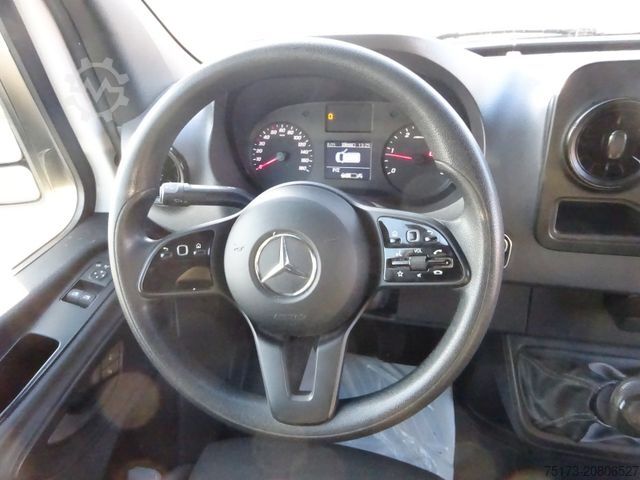 Kastenwagen hoch MERCEDES-BENZ Sprinter III Kasten RWD 317 CDI MBUX Navi SHZ