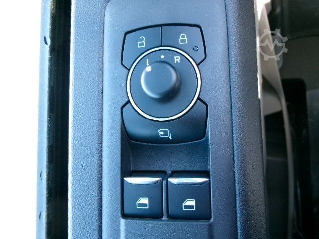 Kleinbus FORD Transit Custom 320L1 Trail 100kW AWD AHK 2xS.Tür