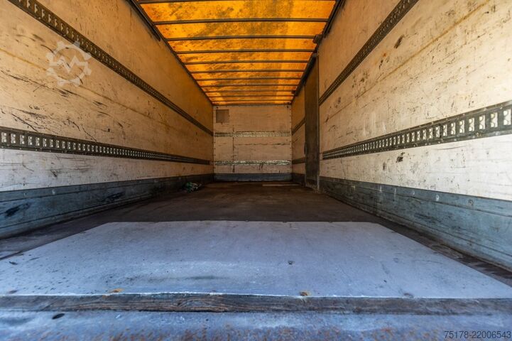 Box body RENAULT MIDLUM 180 DCI
