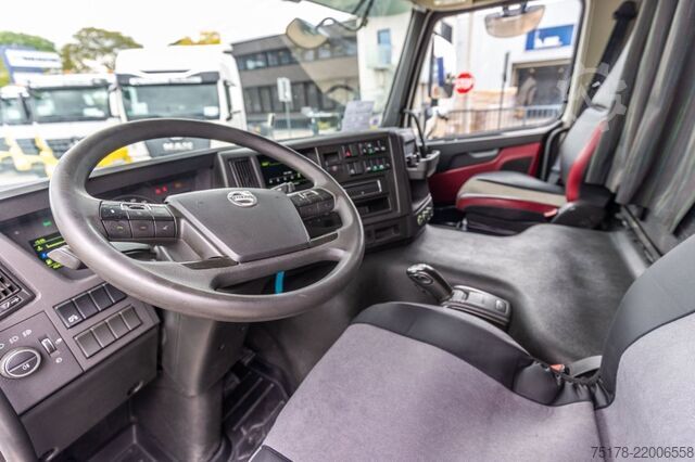Standard tractor VOLVO FMX GLOB 460+HYDR