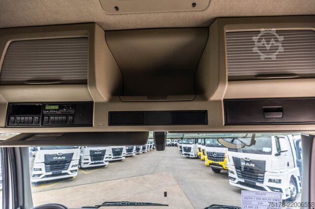 Standard tractor VOLVO FMX GLOB 460+HYDR
