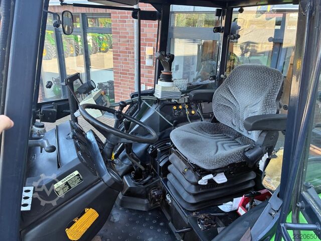 Deutz-Fahr DX 6.06 + Gödde Mähausleger Deutz-Fahr DX 6.06 + Gödde Mähausleger