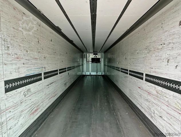 Kühlauflieger SCHMITZ CARGOBULL SKO 24 THERMO KING SLX 200 ONLY 3645 ENGINE HOUR