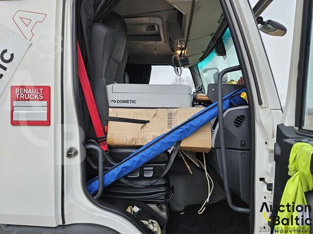 Renault D Wide Renault D Wide