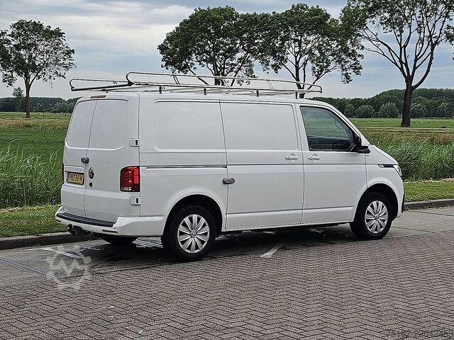 High-roof van VOLKSWAGEN TRANSPORTER 2.0 TDI L1H1 150Pk NAP Euro6