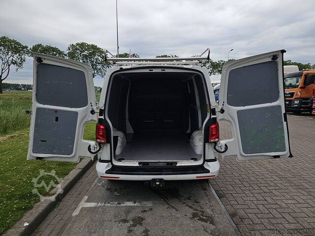 High-roof van VOLKSWAGEN TRANSPORTER 2.0 TDI L1H1 150Pk NAP Euro6