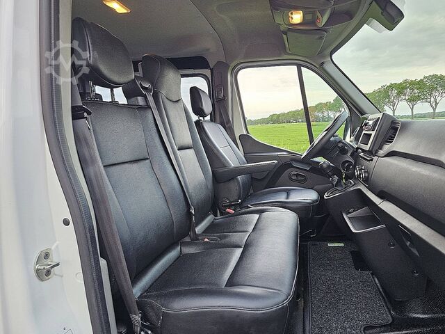 High-roof van RENAULT MASTER 2.3 L1H1 Dubbel Cabine!