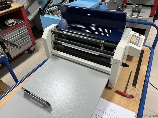 Semi-Automatic Creaser Cyklos GPM 450SA Semi-Automatic Creaser