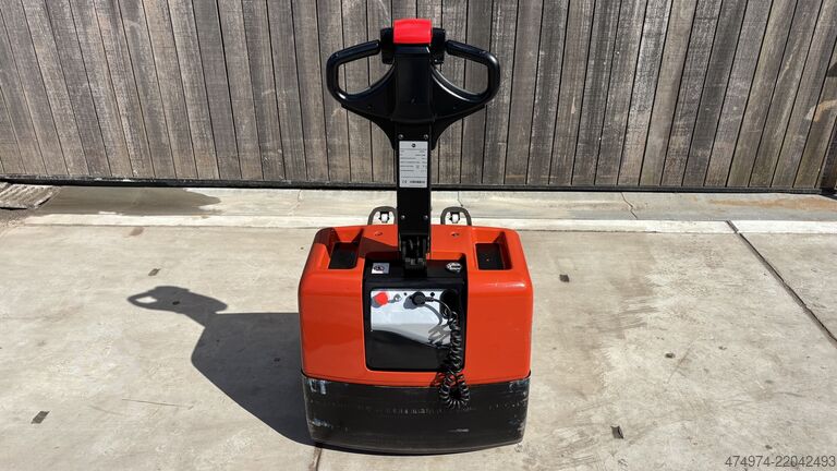 Electric pallet truck BT LWE 130 palletwagen