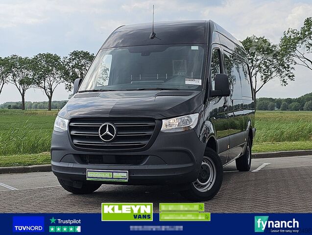 High-roof van MERCEDES-BENZ SPRINTER 317 L2H2 Mbux Airco