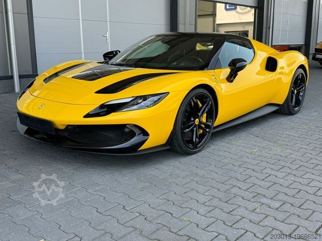 Van FERRARI 296 GTB Coupe