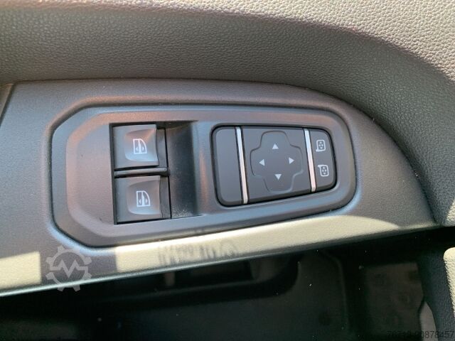 Panel van Renault Trafic Blue dCi 130 L1H1 Komfort LED+KAMERA+PDC