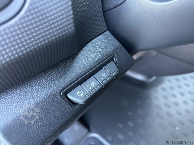 Panel van Renault Trafic KOMFORT L2H1 3,1t Blue dCi 150 NAVI