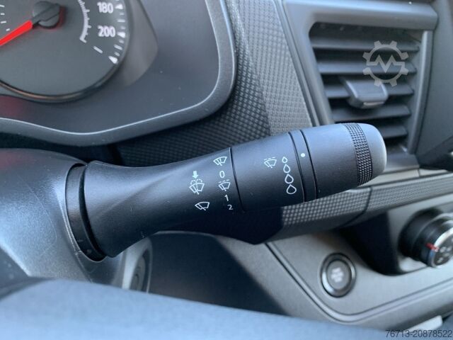 Panel van Renault Trafic L1H1 3.0t Blue dCi Komfort NAVI+KAMERA