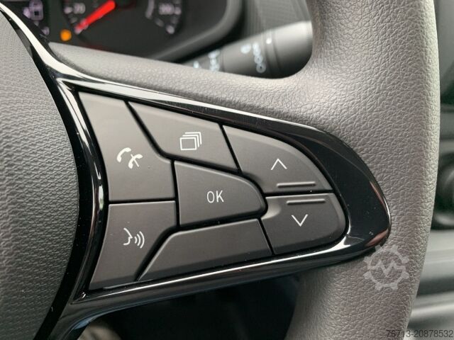 Panel van Renault Trafic L1H1 Komfort 3,0t Blue dCi 130 AHK+KAMERA