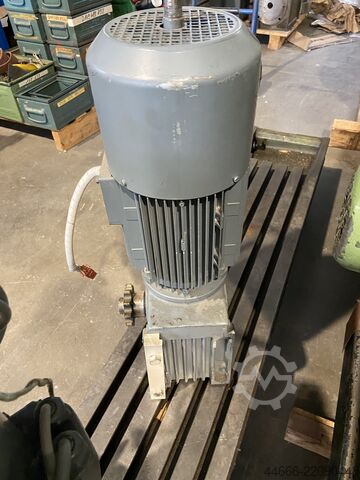Getriebe SEW-EURODRIVE S60DT 100 LS-4 B/ HR/ TH/2