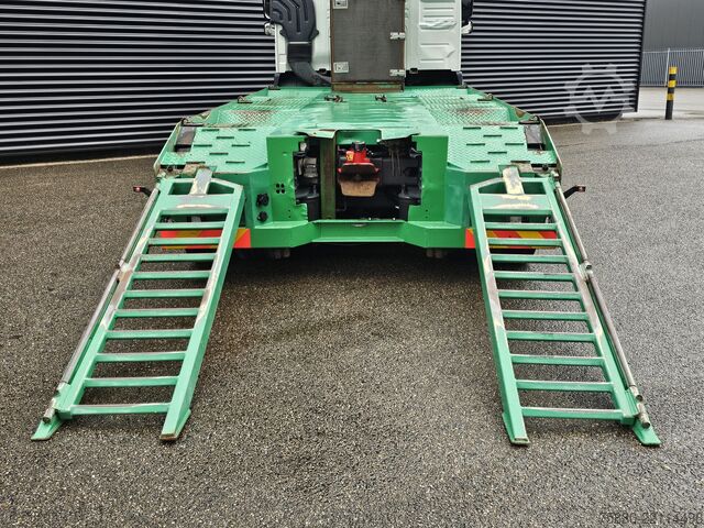 Recovery vehicle Volvo FM 500 6x2 / MACHINE TRANSPORT / HYDRAULIC RAMPS.