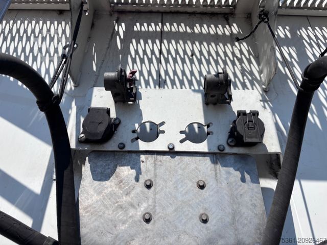 Auflieger mit Walkingfloor CARNEHL CSS/AL Schubboden Liftachse JOST Achsen