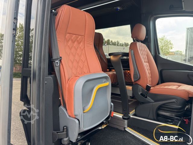 Motor coach MERCEDES-BENZ 519 STORM 21 SITZE GROSSEN KOFFER