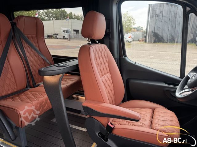 Motor coach MERCEDES-BENZ 519 STORM 21 SITZE GROSSEN KOFFER