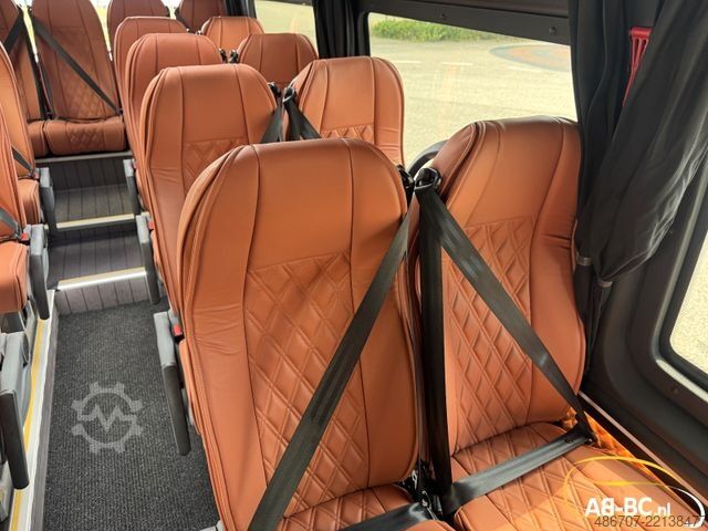 Motor coach MERCEDES-BENZ 519 STORM 21 SITZE GROSSEN KOFFER