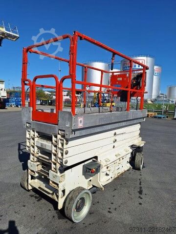 Scissor lift JLG 3246ES